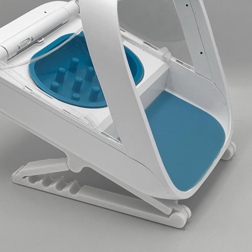 Surefeed® Feeder Adjustable Stand (raised / Tilted) - Etsy