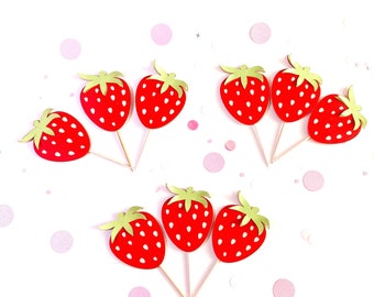 Aardbeiencupcaketoppers: eerste verjaardagsfeestje met bessen