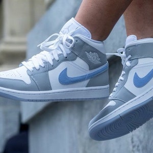 customize jordan ones