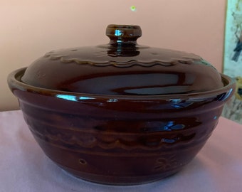 Vintage Marcrest Brown Stoneware Oven Casserole/Dutch Oven Made in USA Ovenware Collectible