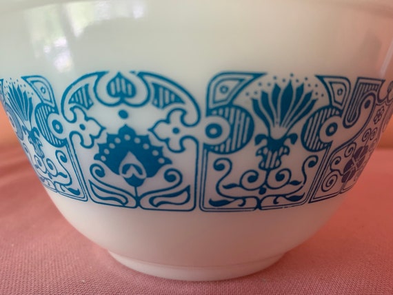 Vintage Small Pyrex Mixing Bowl With Blue Flower Motif Pattern Made in USA  Bakeware Collectible Kitchen Decor 