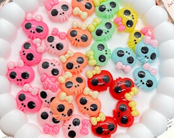 Kawaii Skulls, Cute Nail art, Flatback Cabochon Resin, Halloween Mini Skulls, Charms, Sunnies, Mini Cabs,Mini Sugar SKulls- 2pcs