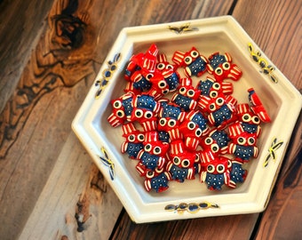 2 Pcs-  4th of July resins, Fourth of July flatbacks, star resins, patriotic resin flatbacks, planar resin, hairbow... Red, blue, white owl