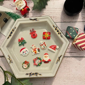 Resin flat back- Christmas theme charms, 10 pcs- Embellishment- Cabochon - Hair Bow Center-Kawaii - Christmas