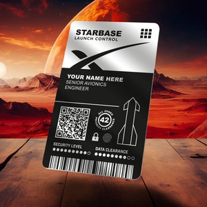 STARBASE: werk aan een ruimteschip bij Boca Chica met Elon Musk in de ruimte! X. Lasergegraveerde portemonnee van hoogwaardig aluminium, cadeau voor hem of haar