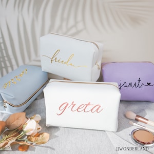 Personalized makeup bag with monogram, Cosmetic bag ,Toiletry kits, Valentine&#39;s Day gift, Gift for her, Waterproof bag