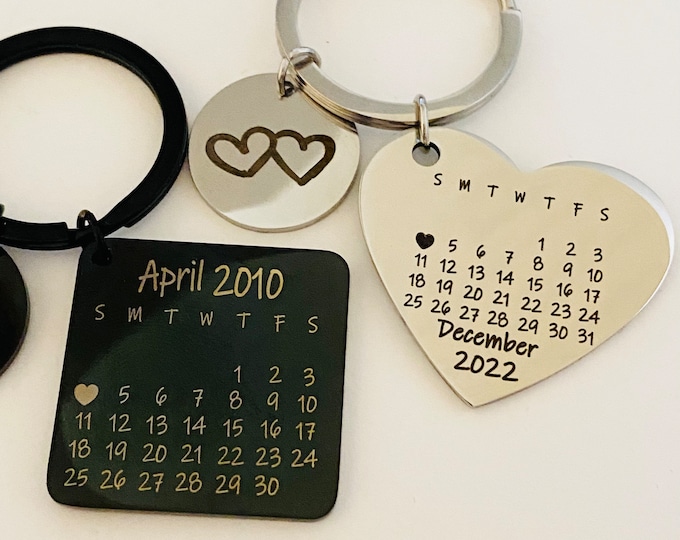 Personalized Heart Calendar Keychain Engraved Keychain Custom Date Keychain Customized Metal Keychain Anniversary Gift for him Handmade Gift