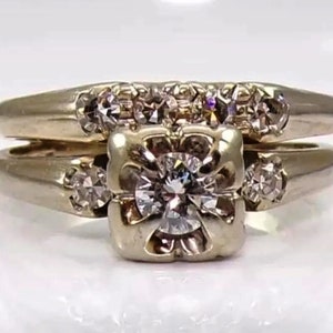 Vintage Style Engagement Ring Set, Round Cut Moissanite Diamond Retro Ring Set, Three Stone Wedding Ring Set, Antique Ring Set For Women