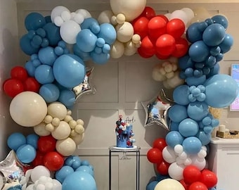 Kit ghirlanda di palloncini a tema supereroe blu e rosso da 154 pezzi, arco di palloncini per feste di supereroi, forniture di compleanno per ragazzi, decorazioni per feste a tema supereroi