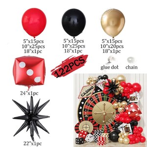 K&ouml;nnte beinhalten: Ein Casino-Party-Dekorationsset mit roten, schwarzen und goldenen Ballons, einem Roulette-Rad, W&uuml;rfeln und Spielkarten. Das Set enth&auml;lt insgesamt 122 Teile, darunter 13 cm, 25 cm und 46 cm Ballons.