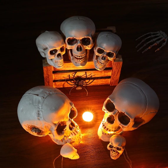 Crâne D'or Avec Des Roses Rouges Horreur Biologique Diable Mort Giger Epique 70089668