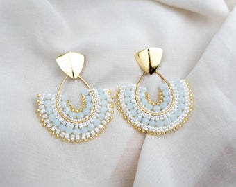 BLANCA | Statement earrings made of white glass beads, teardrop earrings white gold, stainless steel earrings gold, boho earrings, bridal earrings