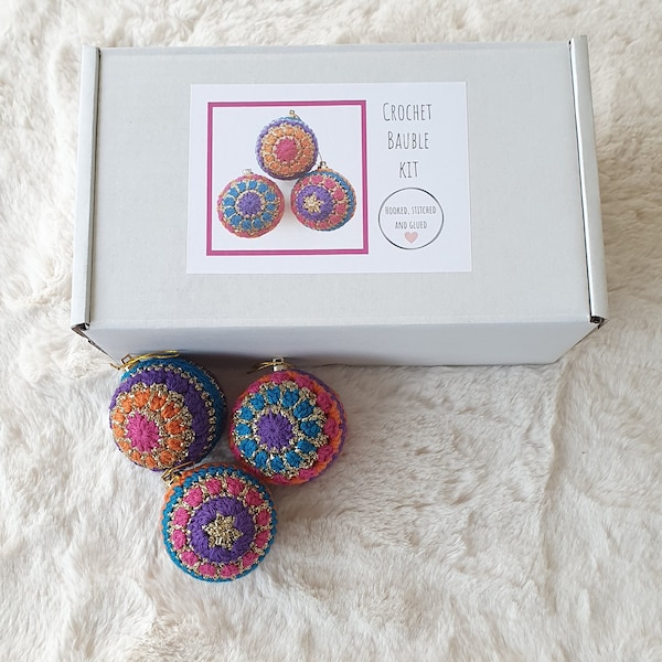 Crochet bauble kit | Christmas crochet decoration kit | Make your own crochet Christmas bauble kit | Crochet gift