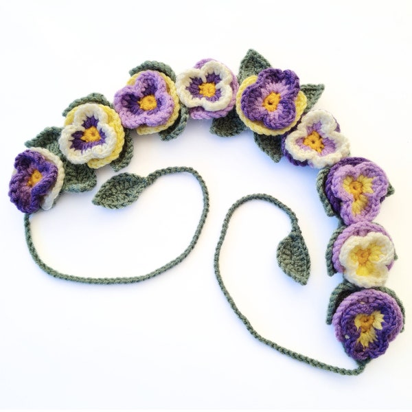 Flower headband crochet pattern | Flower crown crochet pattern | Crochet pansy pattern