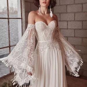 Detached Flare Lace & Tassle Winged Sleeves