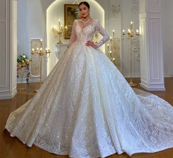 Lb0080 New Wedding Dresses with High Neckline and Long Sleeve Bridal Wedding  Dress Lace with Beading Ball Gown Dress - China Wedding Dress and Bridal  Wedding Dress price | Made-in-China.com