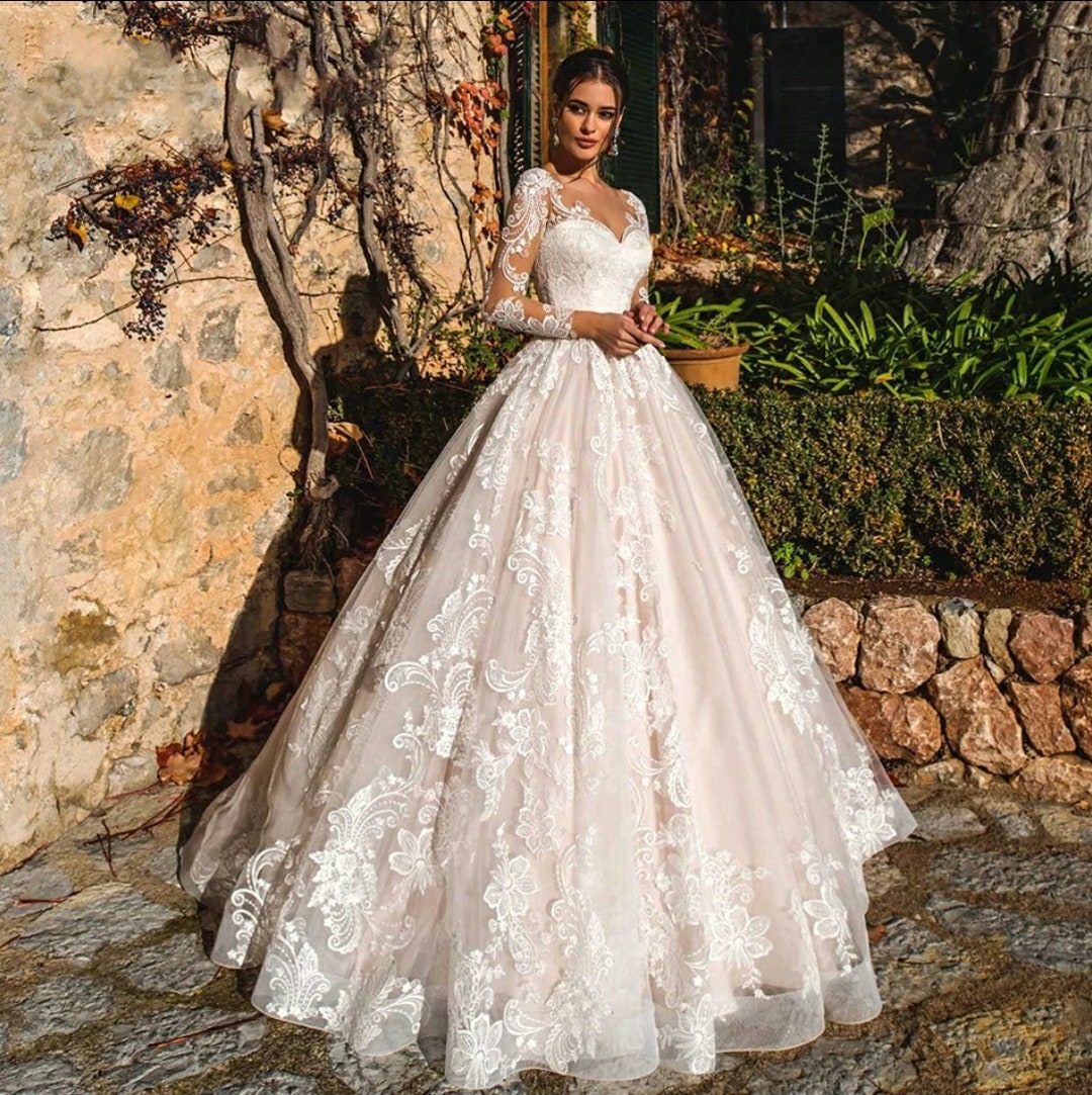 Sweetheart neckline with sleeves wedding cheap dress