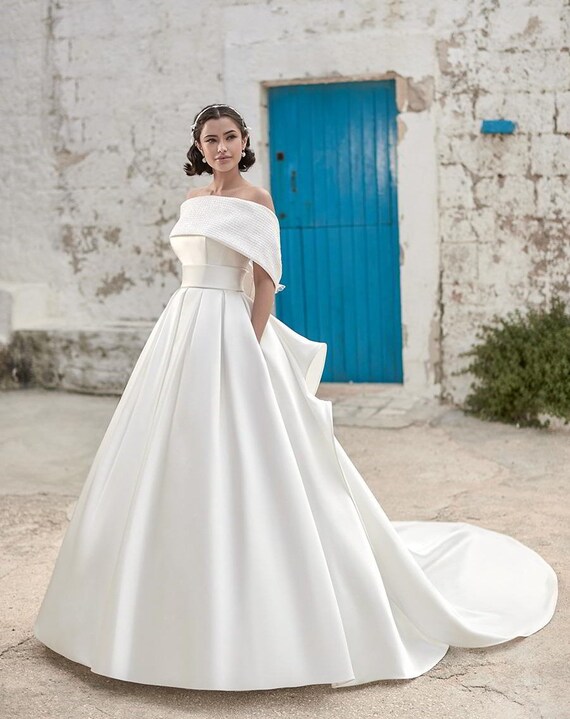 Modesty gown clearance