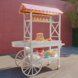 Peut inclure: Un chariot à bonbons blanc avec un auvent à rayures roses et blanches. Le chariot est rempli de bonbons colorés de différentes formes et tailles, notamment des oursons en gélatine et des bonbons durs. Le chariot a de grandes roues à rayons.