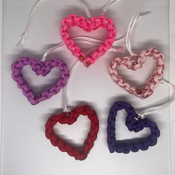 Paracord Hearts!