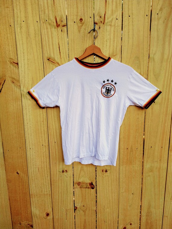 German T-Shirt Vintage Retro Apparel Sports Shirt 