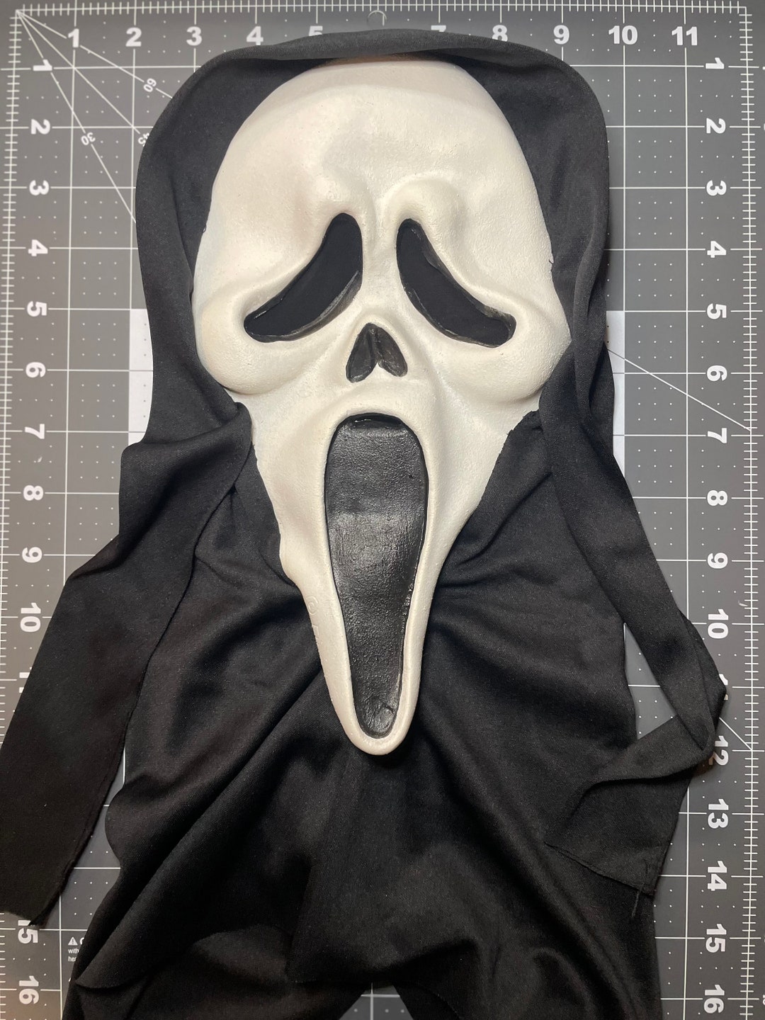 Custom Scream Gen 1 Ghostface Mask Latex Replica - Etsy UK