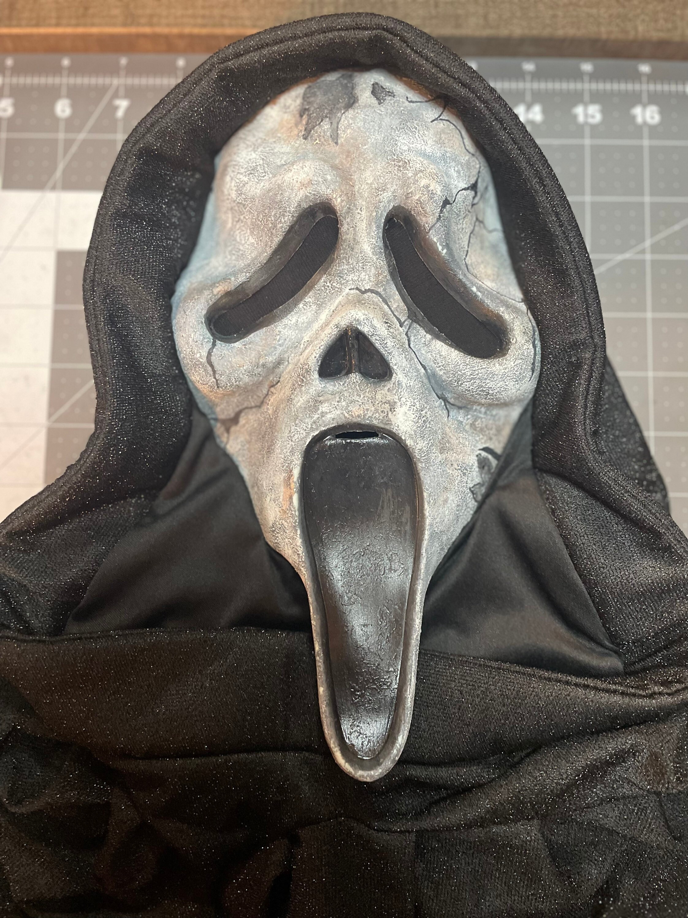 STL file Wearable Scream 6 Ghost Face mask 👻・Model to download