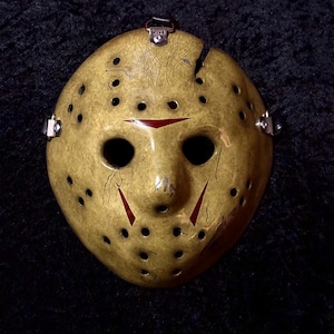 ジェイソン初期マスク Jason Mask Amazon.co.jp: 13日の金曜日 ジェイソン・ボーヒーズ デラックス