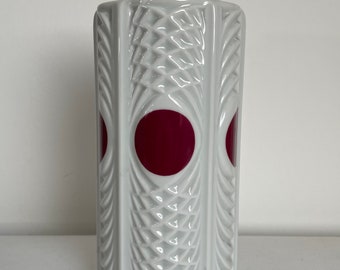 Porcelain vase, light DDR, vintage, pop art