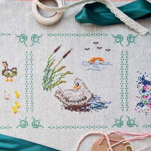 Ugly Duckling - PDF Digital Cross Stitch Pattern, Andersen tale, fairytale, childrens tale, swan, animals