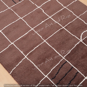 Hand-Knotted Brown Woolen Area Rug: Checkered Grid Design