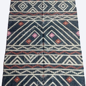 Handmade Wool Jute Kilim Rug: Bohemian Aztec Decor