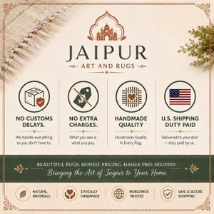 Może przedstawiać: Grafika informacyjna dla Jaipur Art and Rugs z centralnym logo, czterema okrągłymi ikonami reprezentującymi wysyłkę i jakość oraz tekstem opisującym zasady obsługi, w tym brak op&oacute;źnień celnych i brak dodatkowych opłat za dostawę.