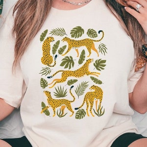 Leopard T-Shirt, Abstract Shirt, Boho Shirt, Animal Lovers Tee, Leopard Shirt, Cheetah Shirt, Leopard Aesthetic Shirt, Artsy Shirt, Animals