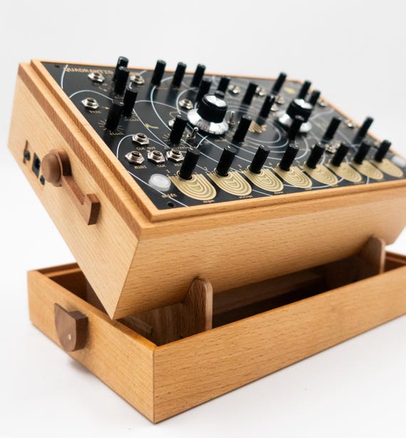 Eowave Quadrantid Swarm Wooden Case + Stand , Eowave Side Case 