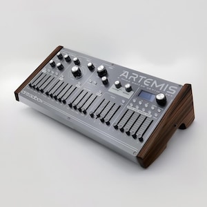 Dreadbox Artemis Trä Sidopanel