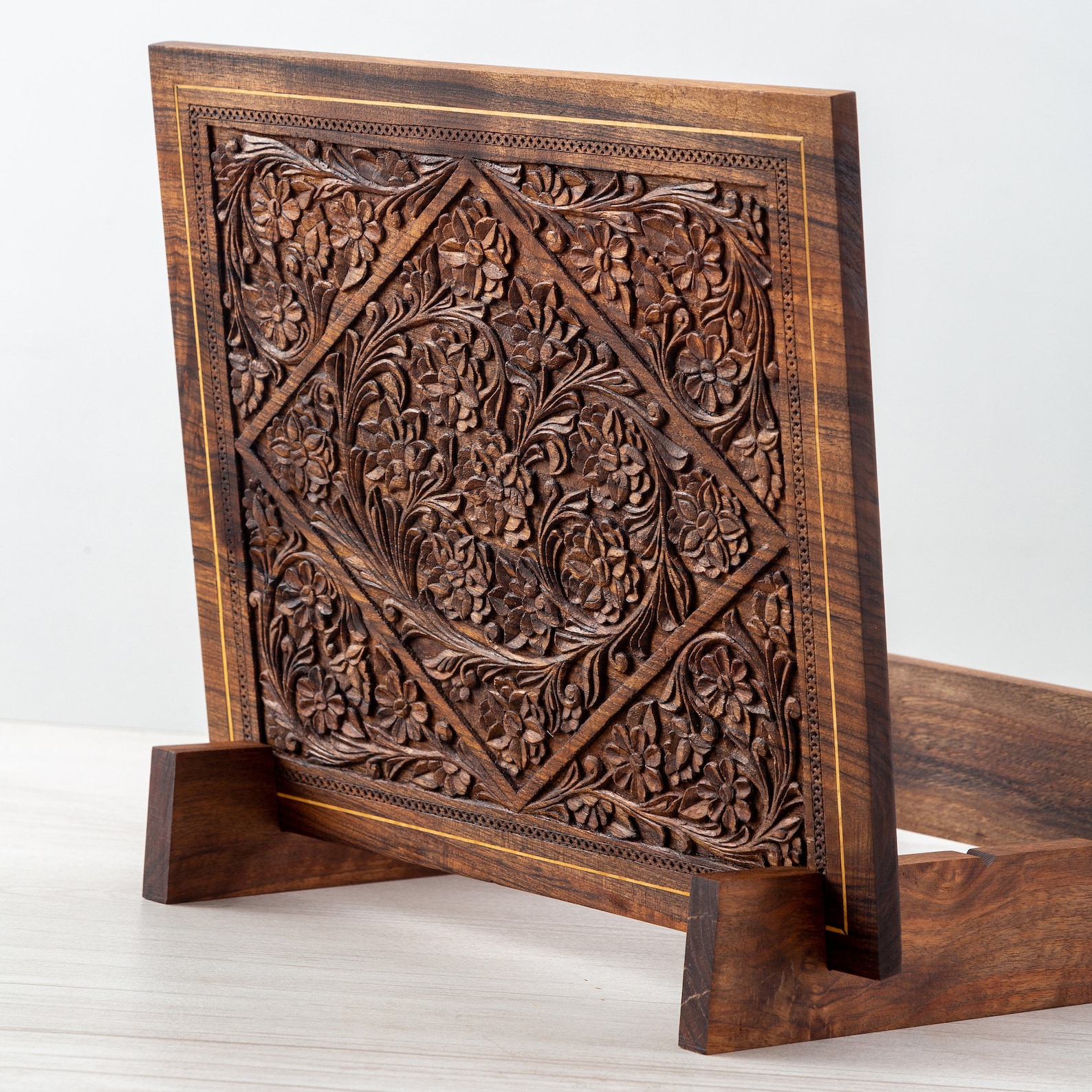 Handmade Walnut Vinyl Record Storage: Carved LP Display