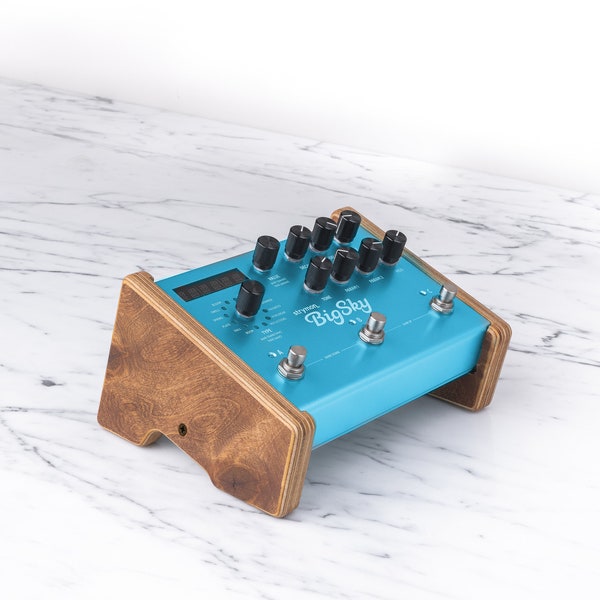 Strymon Wooden Stand For Bigsky, Time Line And Mobius / Strymon Stand