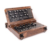 お買得⭐︎Moog Dfamの2台セット Moog、「Sound Studio Semi Modular Bundle」を発表！ – DTMers