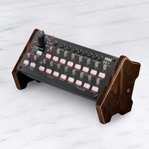 Korg SQ-1 Synthesizerständer in zwei verschiedenen Winkeln / Synthesizerständer / Korg Stand