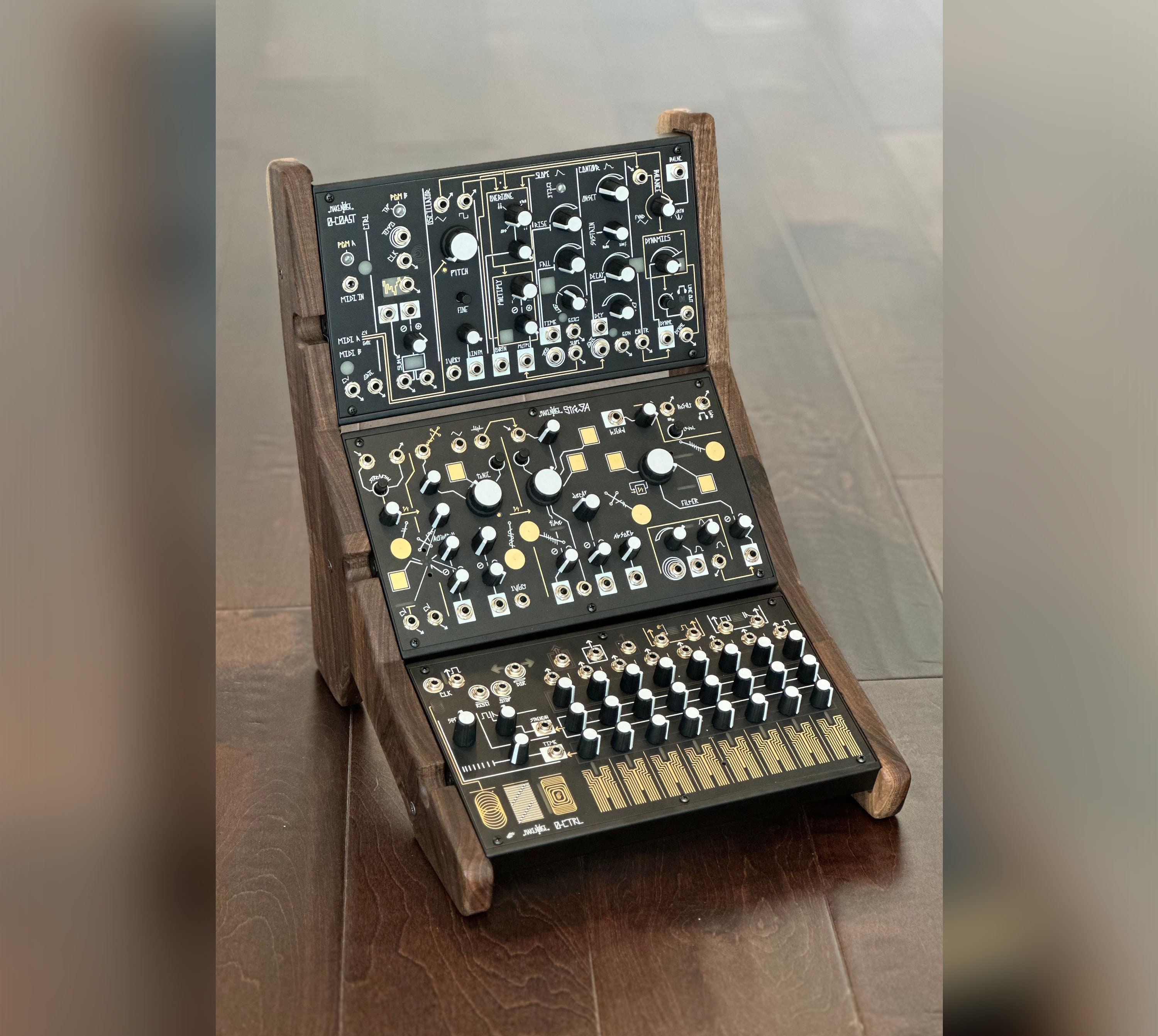 Make Noise 3-tier Stand for 0-coast / Strega / 0-CTRL Make Noise 3-tier Stand for 0-coast / Strega / 0-CTRL