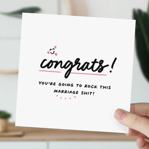 Félicitations pour votre carte de fiançailles | Meilleure amie fiancée | Carte de félicitations drôle | carte de mariage de roche | Fille, fils, soeur, frère