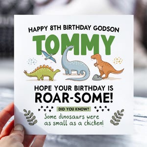Carte d'anniversaire pour garçons | Carte d'anniversaire dinosaure pour fils, petit-fils, frère, neveu | Carte d'informations sur les dinosaures ROAR-some | Carte dinosaure de 8 ans