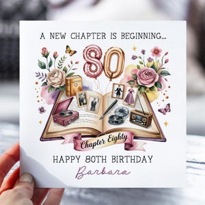 80e anniversaire pour tante, meilleure amie, soeur, grand-mère, amie, femme, maman | Nouveau chapitre Eighty Book Design (fr) | Carte personnalisée pour elle