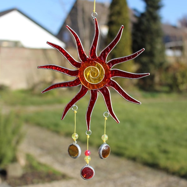 Fensterdeko Sonne mit Tropfen, Suncatcher gelb-rot, Geschenkideen, Sonnenfänger, aus Resin