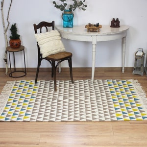 Berber Teppich aus Tunesien 180x120 bunte Dreiecke