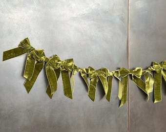 Handmade Velvet Bow Garland: Party & Wedding, Event Ribbon Decor