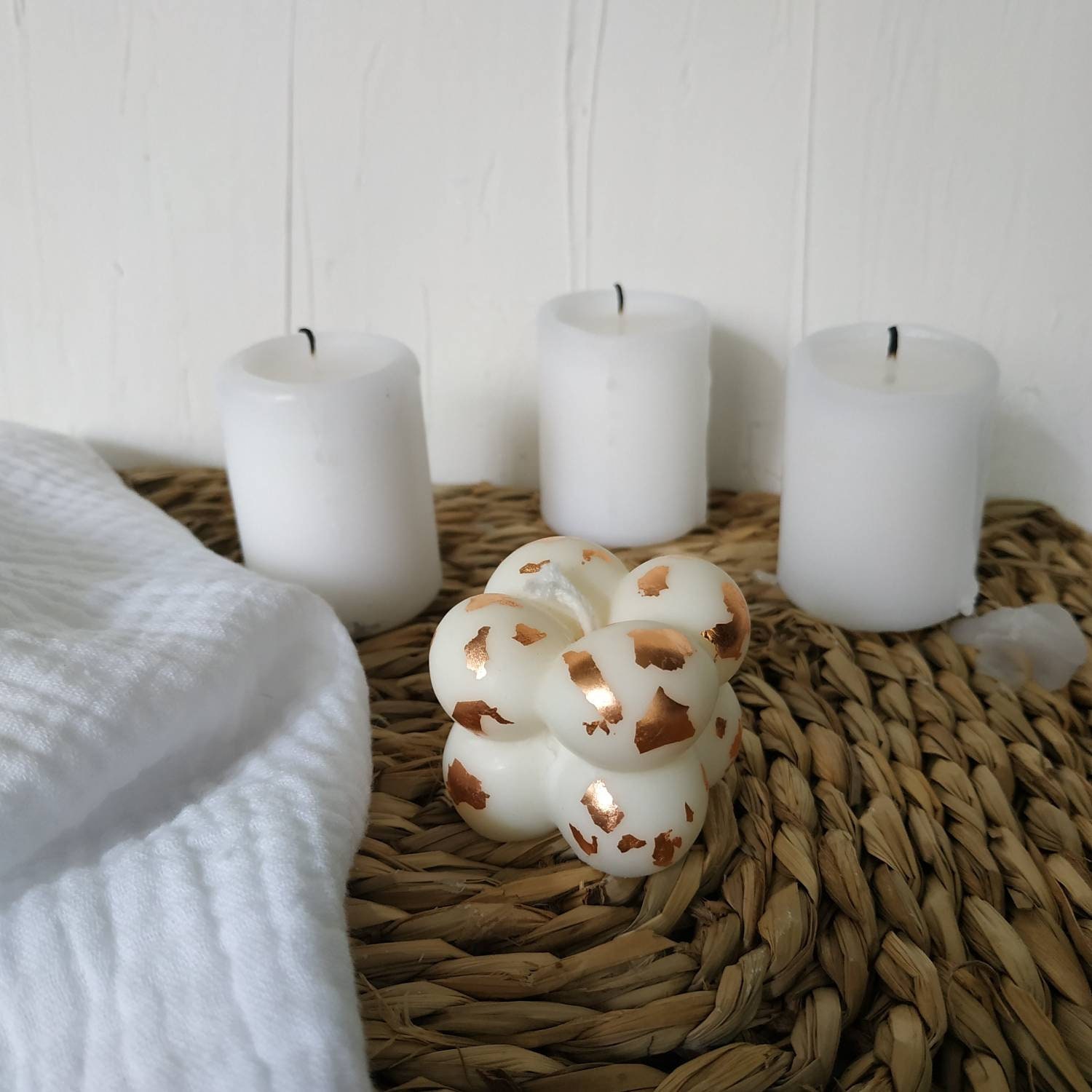 Bougie Végétale à La Cire de Soja Bubble | Petit Format Dorée Aux Feuilles d'or Rose