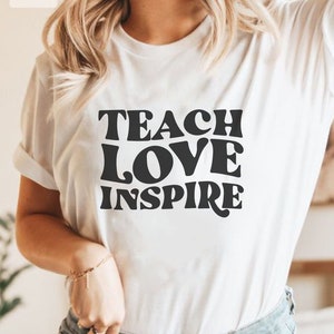 Teach love inspire svg, Teacher Life Svg, Teacher shirt Svg, Back to school Svg, Teacher Svg, Cricut Layered SVG e PNG/Commerciale