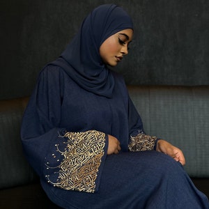 Eid Arabic Calligraphy Embroidered Abaya (Navy)